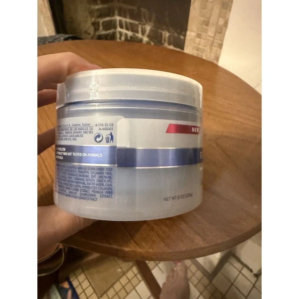 St. Ives Renewing Collagen Elastin In-Shower Exfoliating Body Polish HTF